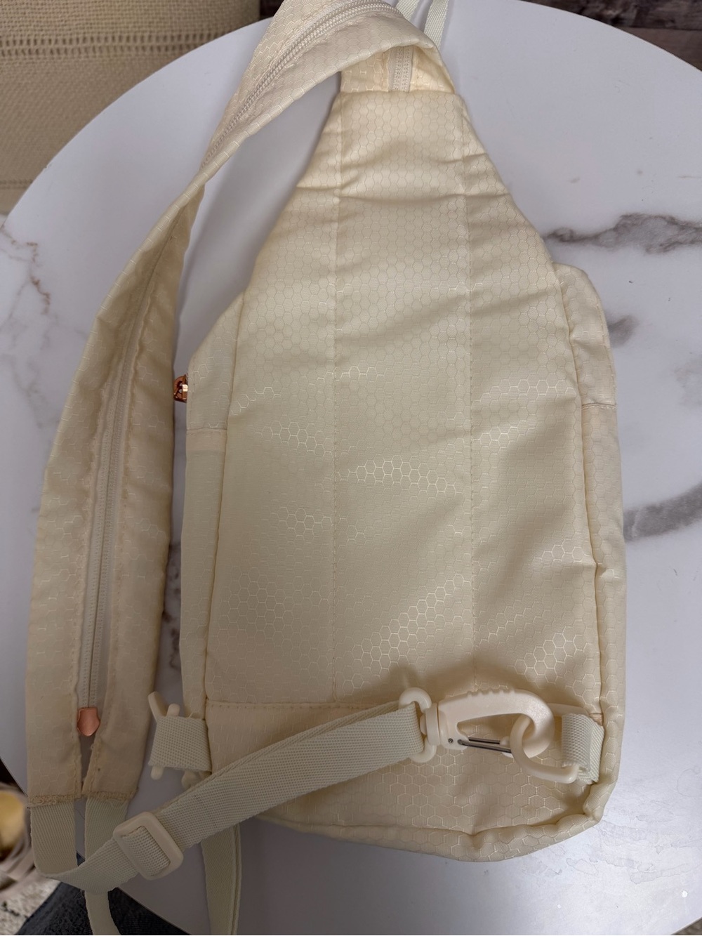 Reebok white crossbody sling bag OS - Picture 2 of 5